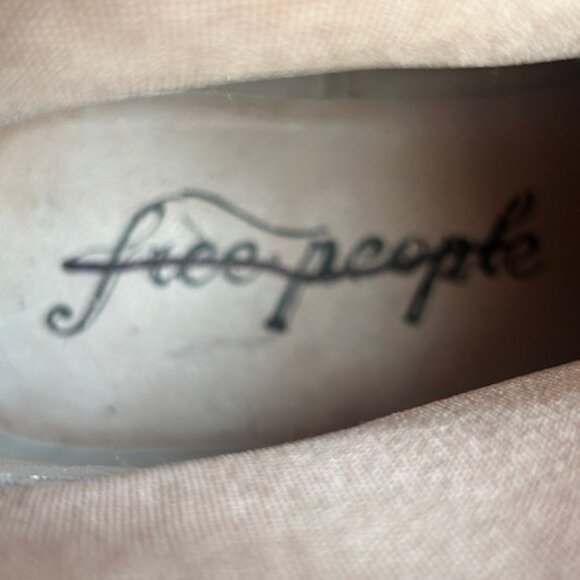 FREE PEOPLE Arlo Santa Fe Lush Natural Tan Elastic Croc Chelsea Boots - Picture 3 of 16